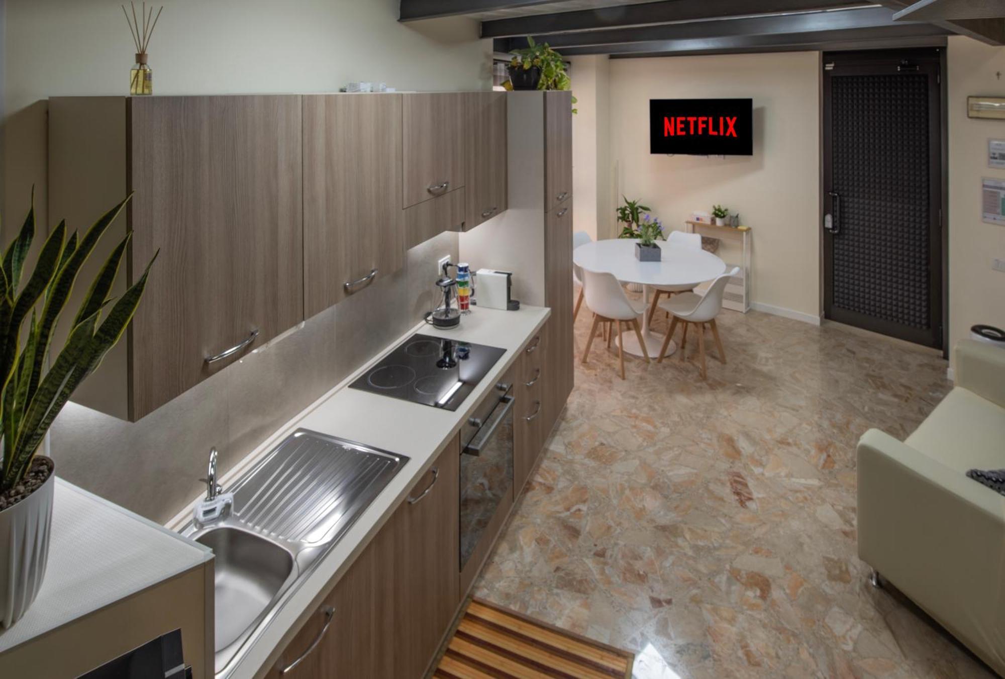 Loft32Pavia, Moderno Appartamento Di 60Mq In Zona Stazione Экстерьер фото
